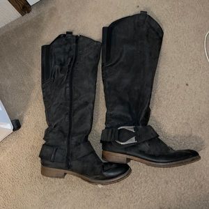 Women’s Black Boots (Size10)